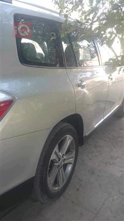 تۆیۆتا هایلاندەر